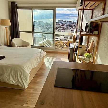 Studio Et Piscine Sur La Grande Plage Биариц Екстериор снимка