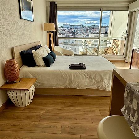 Studio Et Piscine Sur La Grande Plage Биариц Екстериор снимка