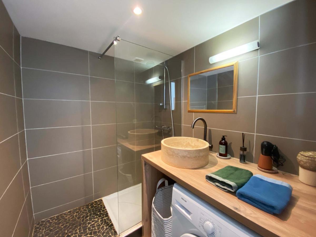 Studio Et Piscine Sur La Grande Plage Биариц Екстериор снимка
