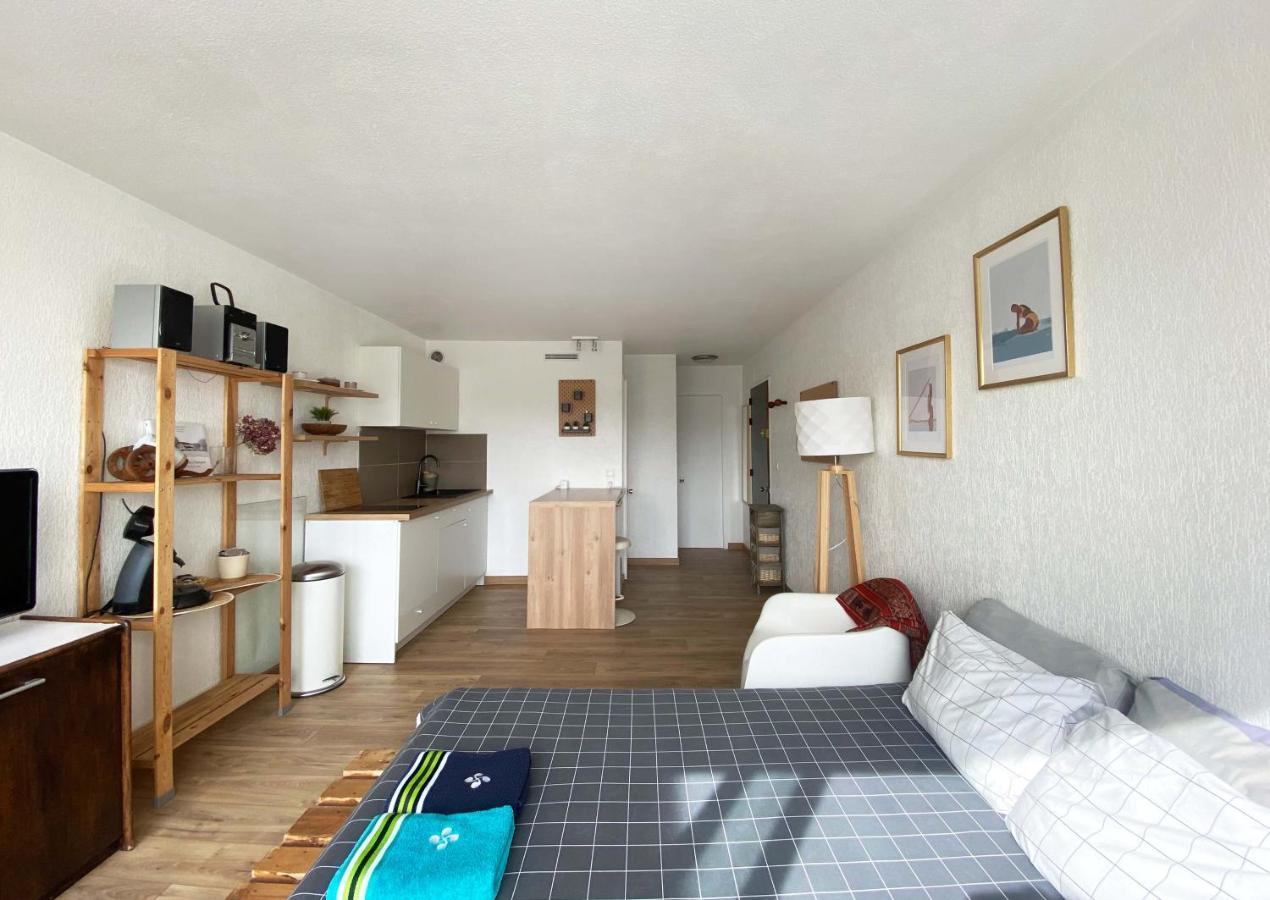 Studio Et Piscine Sur La Grande Plage Биариц Екстериор снимка